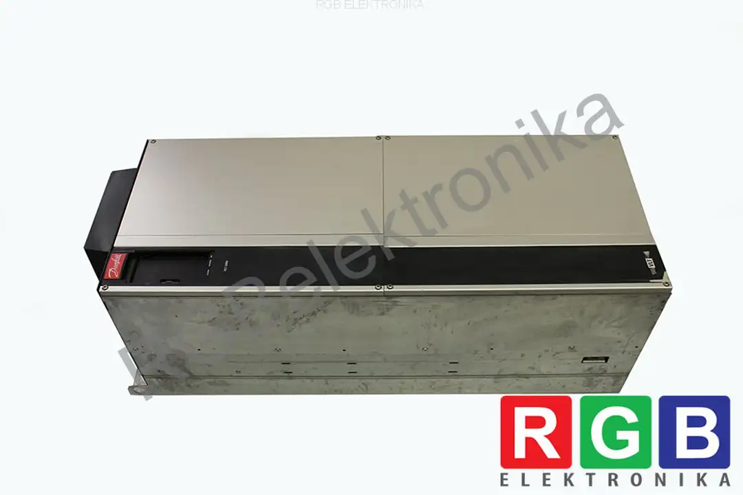 178B8233 VLT5152PT5C00EBR1DLF00A00 C1 DANFOSS